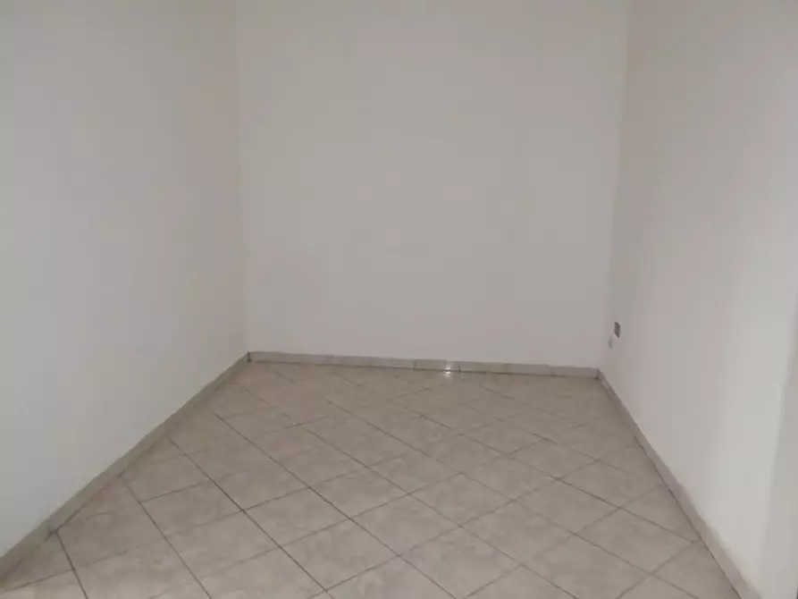 Immagine 7 di Appartamento in affitto  a Cascina