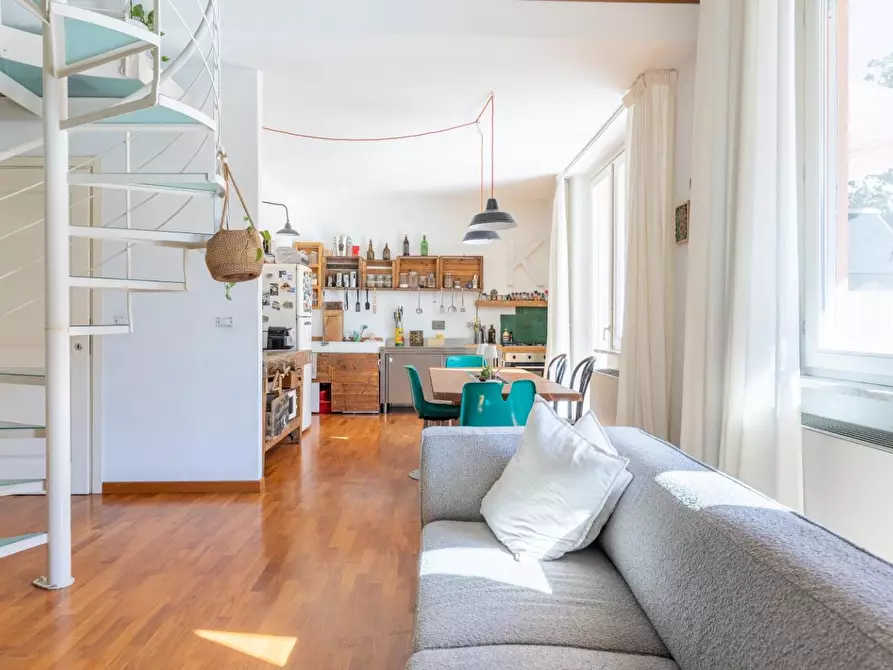 Immagine 2 di Mansarda in vendita  a Pisa