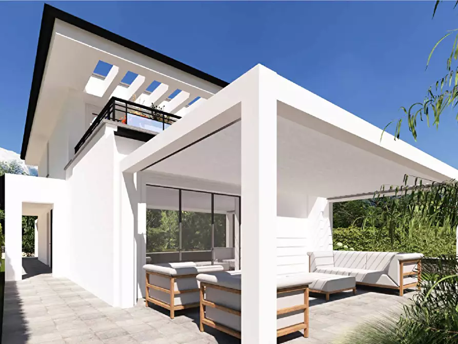 Immagine 9 di Casa indipendente in vendita  a Massa