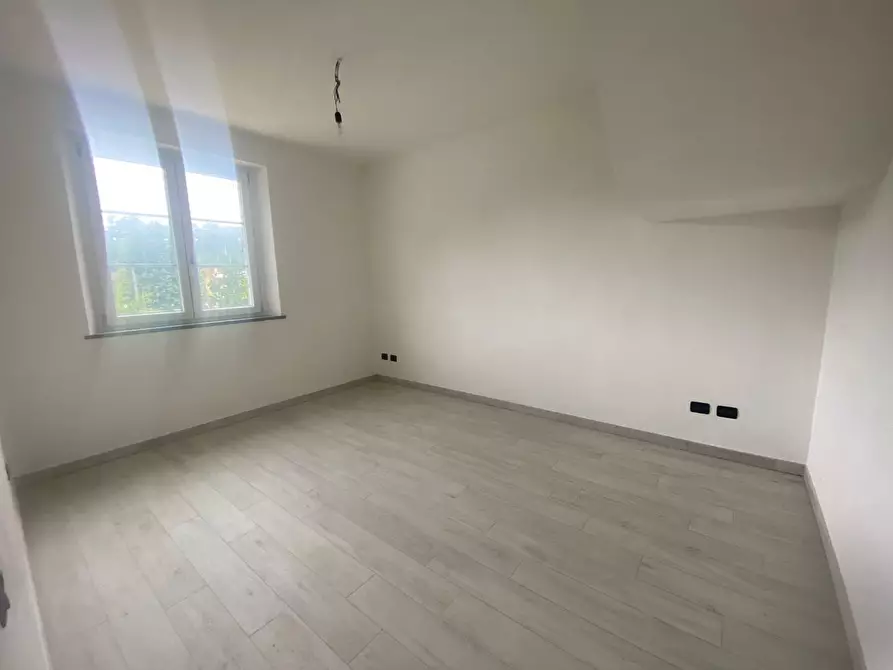 Immagine 16 di Villa in vendita  a Capannori