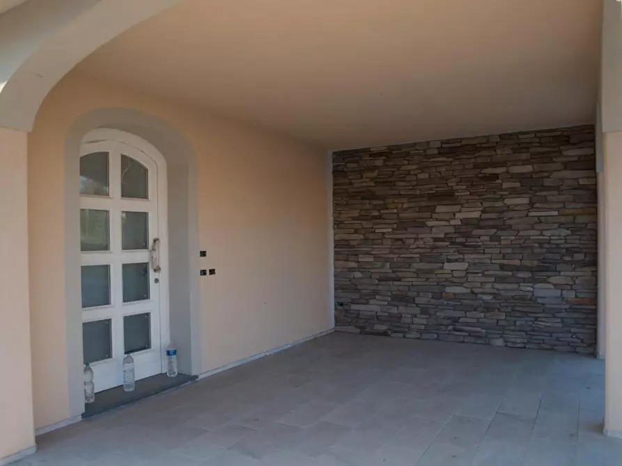 Immagine 6 di Villa in vendita  a Capannori