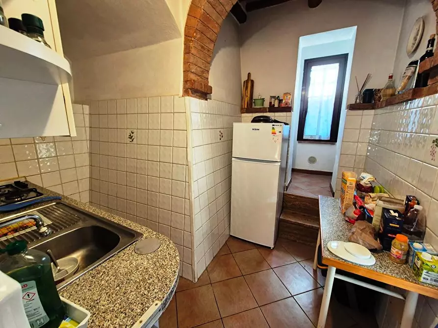 Immagine 7 di Appartamento in vendita  a Siena