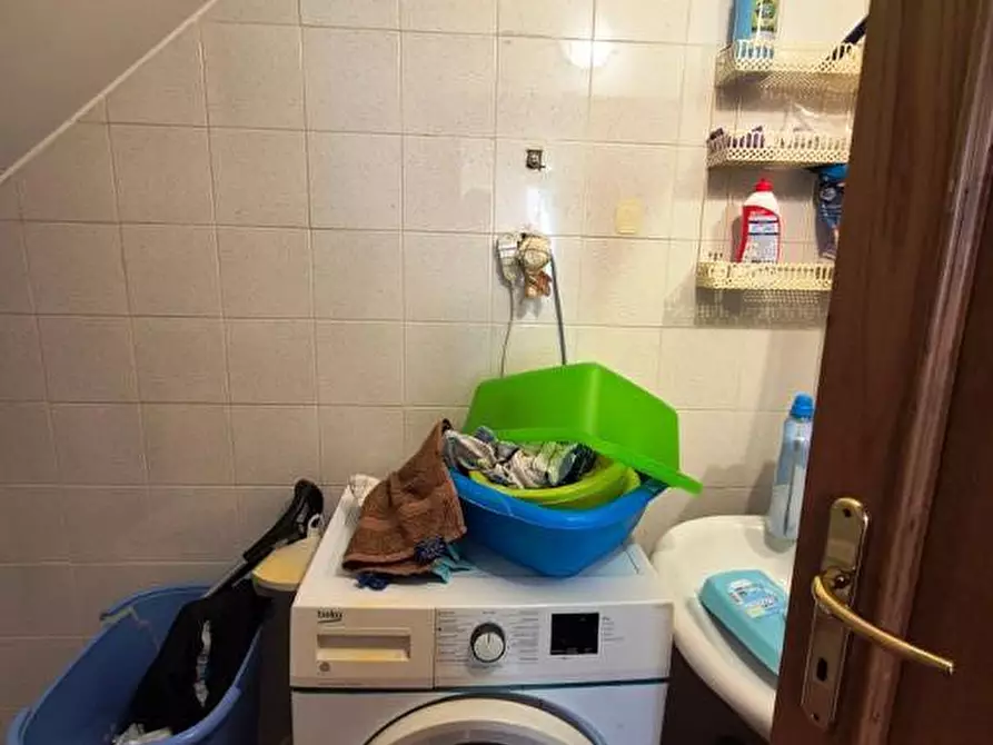 Immagine 9 di Appartamento in vendita  a Siena