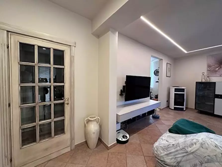 Immagine 10 di Terratetto in vendita  a Cascina