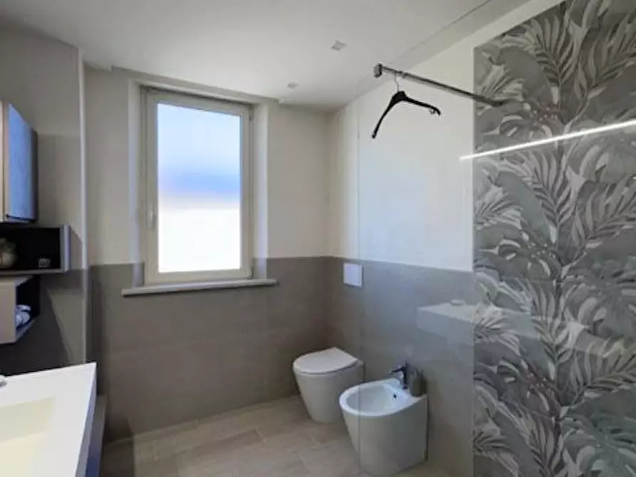 Immagine 25 di Terratetto in vendita  a Cascina