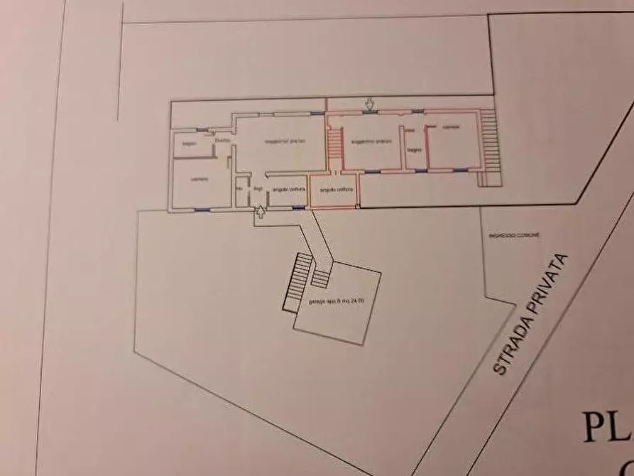 Immagine 2 di Casa semindipendente in vendita  a Carrara