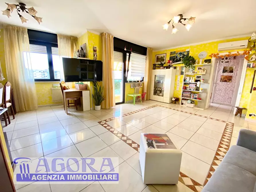 Immagine 29 di Appartamento in vendita  a Latina