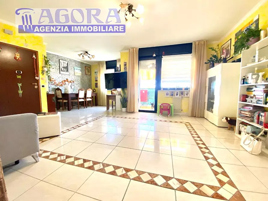 Immagine 7 di Appartamento in vendita  a Latina