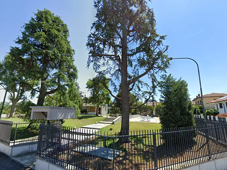Immagine 5 di Villa in vendita  a Corbetta