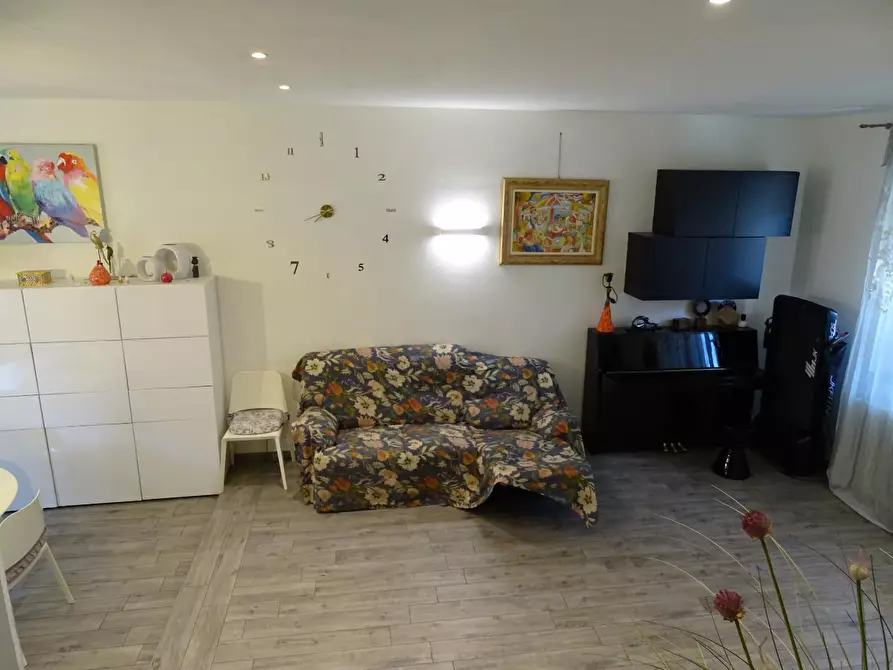 Immagine 4 di Terratetto in vendita  a Prato