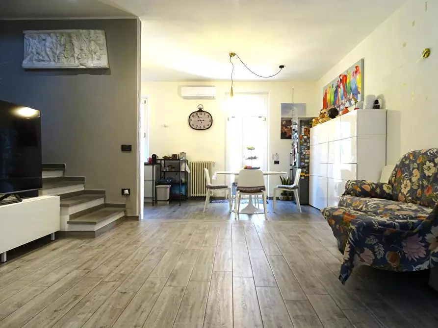 Immagine 1 di Terratetto in vendita  a Prato