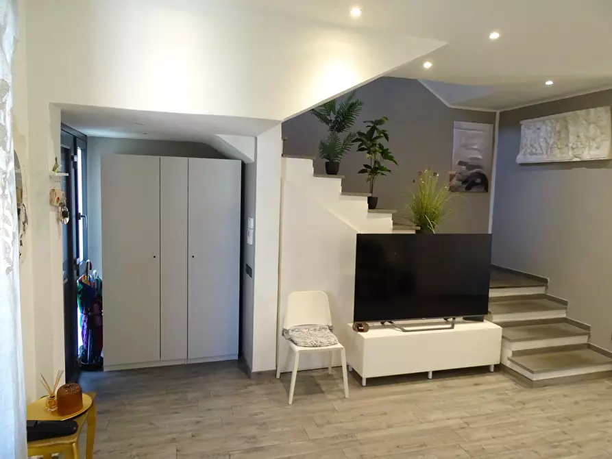 Immagine 3 di Terratetto in vendita  a Prato