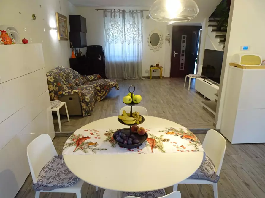 Immagine 6 di Terratetto in vendita  a Prato