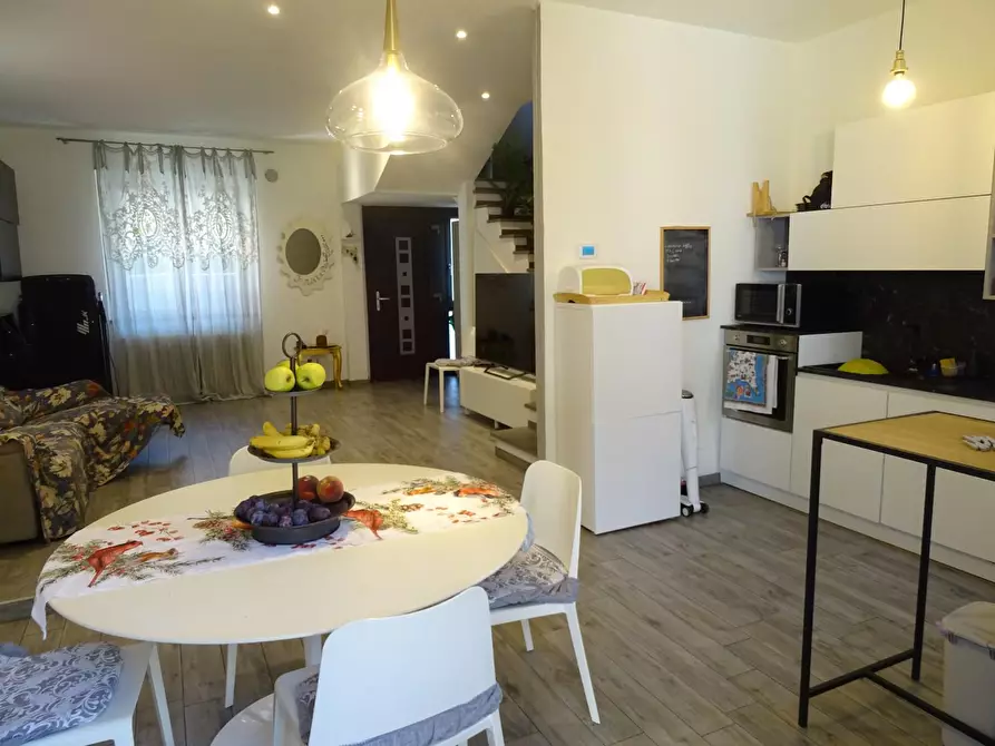 Immagine 12 di Terratetto in vendita  a Prato