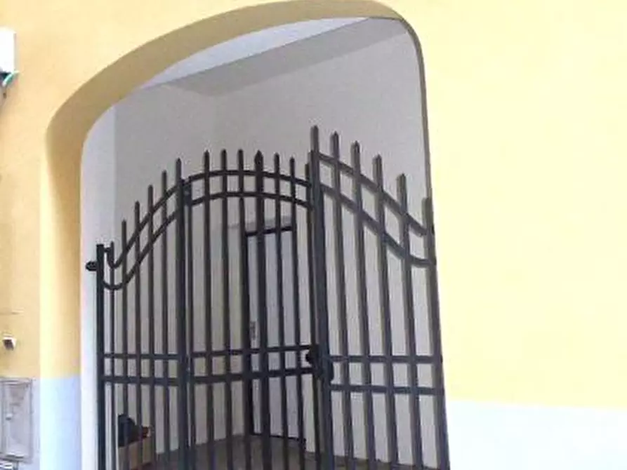 Immagine 1 di Appartamento in vendita  a Lucca