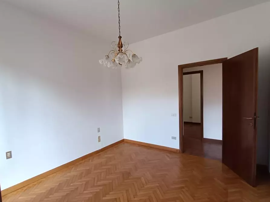 Immagine 40 di Appartamento in vendita  a Empoli