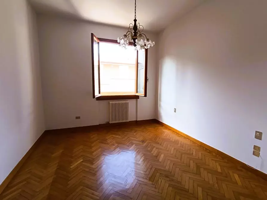 Immagine 42 di Appartamento in vendita  a Empoli