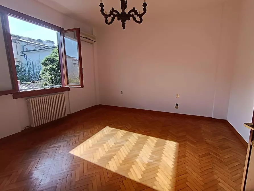 Immagine 41 di Appartamento in vendita  a Empoli