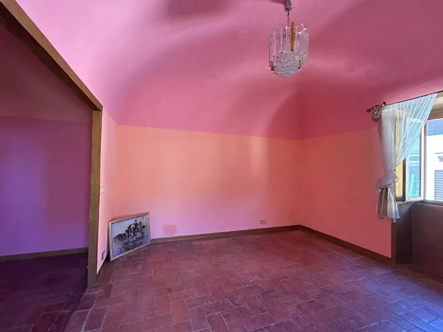 Immagine 13 di Appartamento in vendita  a Volterra