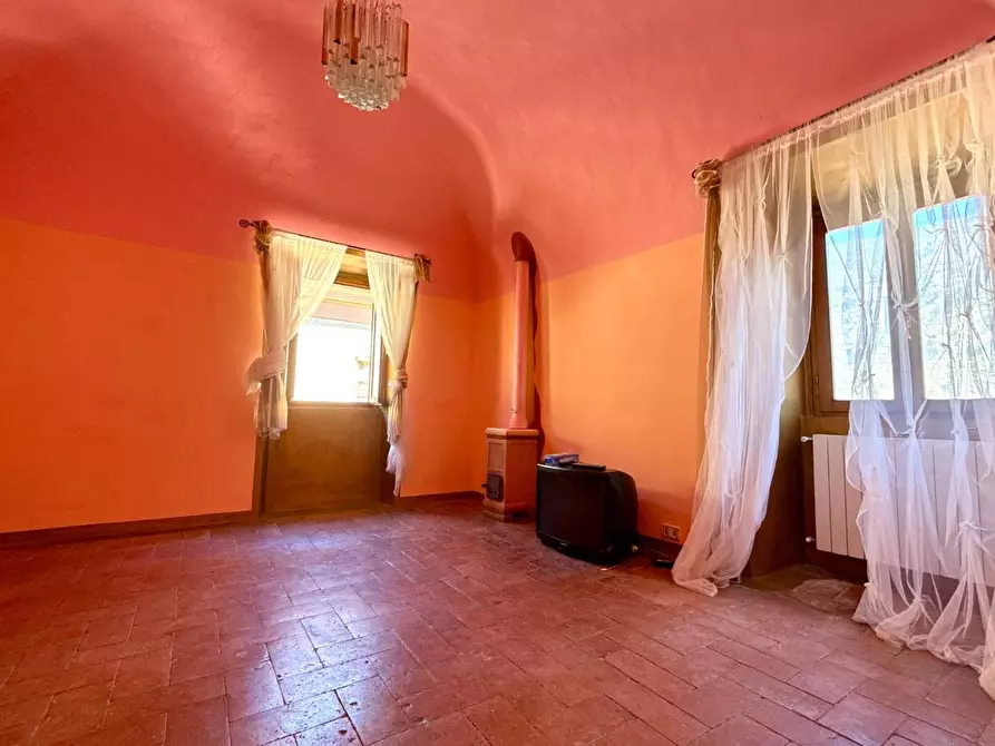 Immagine 6 di Appartamento in vendita  a Volterra