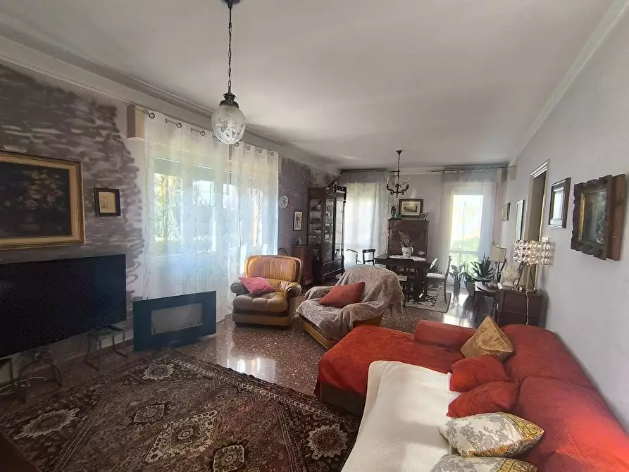 Immagine 8 di Casa bifamiliare in vendita  a Pisa