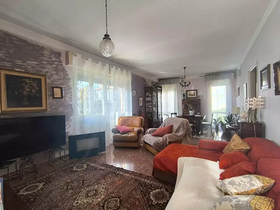Immagine 1 di Casa bifamiliare in vendita  a Pisa