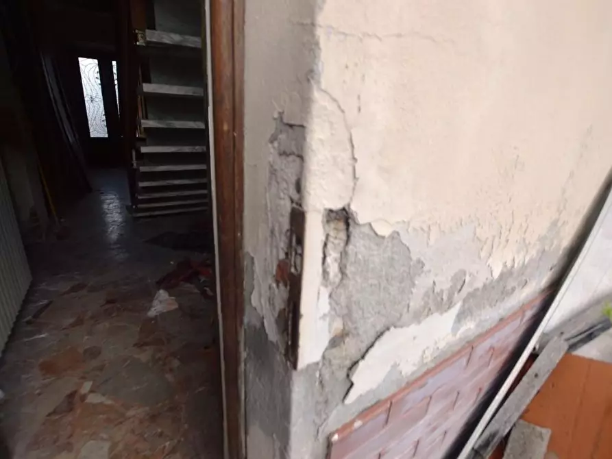 Immagine 2 di Terratetto in vendita  a Lucca