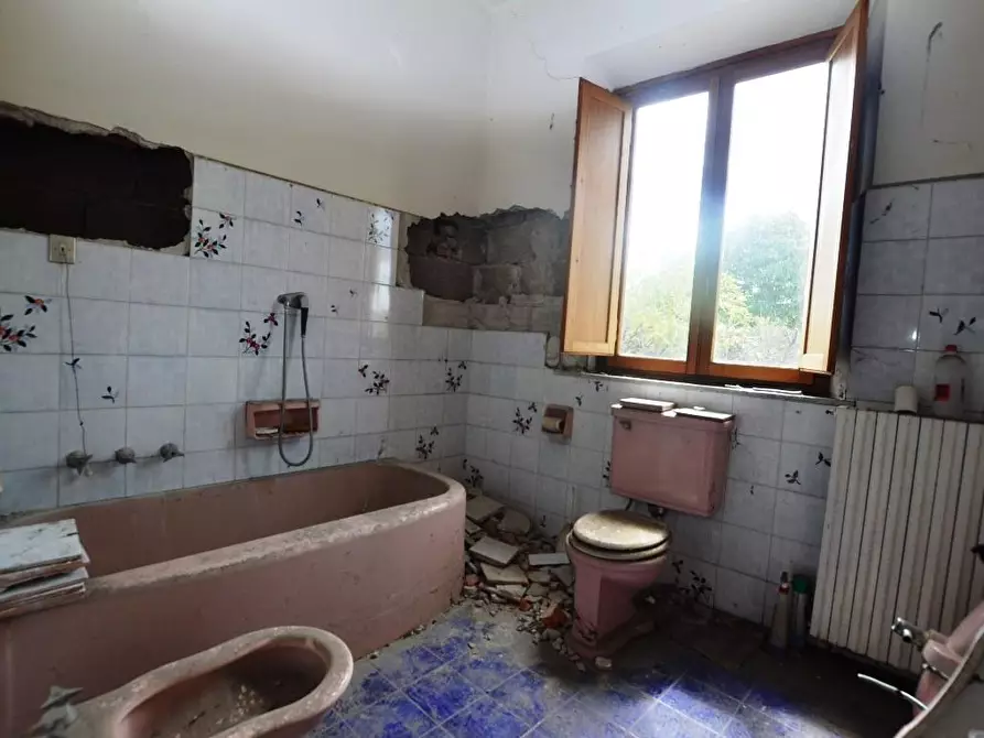 Immagine 16 di Terratetto in vendita  a Lucca