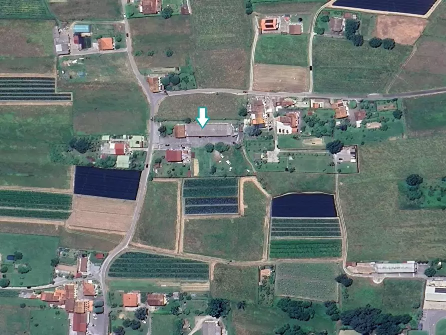 Immagine 3 di Attività artigianale in vendita  a Capannori