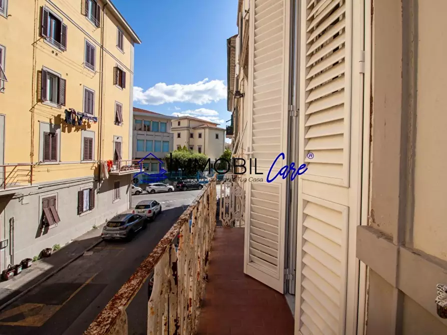 Immagine 14 di Appartamento in vendita  a Livorno