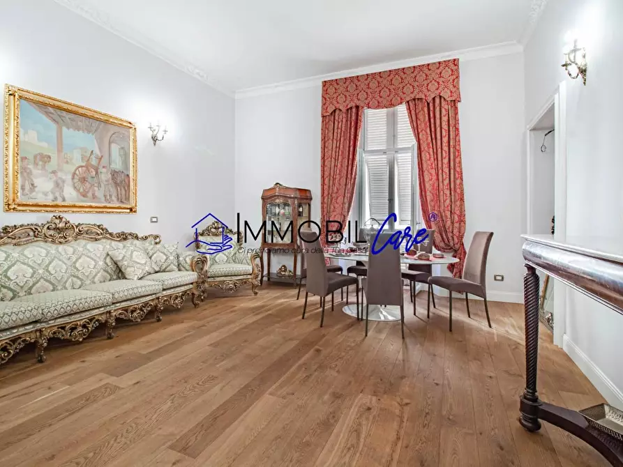 Immagine 3 di Appartamento in vendita  a Livorno