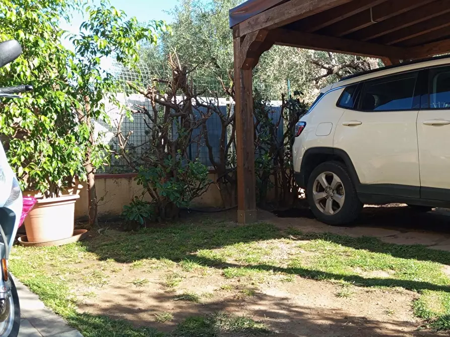 Immagine 45 di Casa semindipendente in vendita  a Montignoso