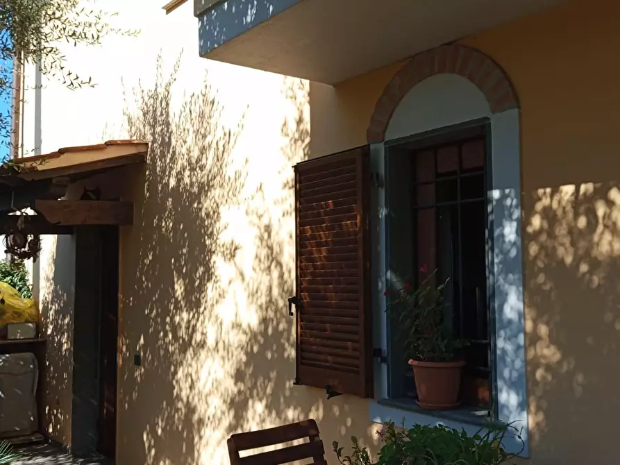 Immagine 35 di Casa semindipendente in vendita  a Montignoso