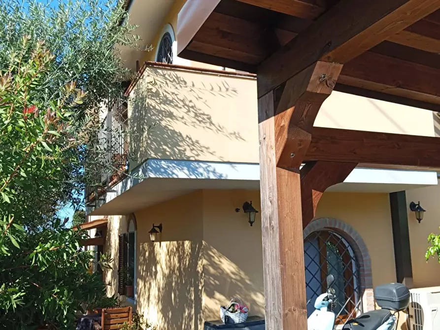 Immagine 40 di Casa semindipendente in vendita  a Montignoso