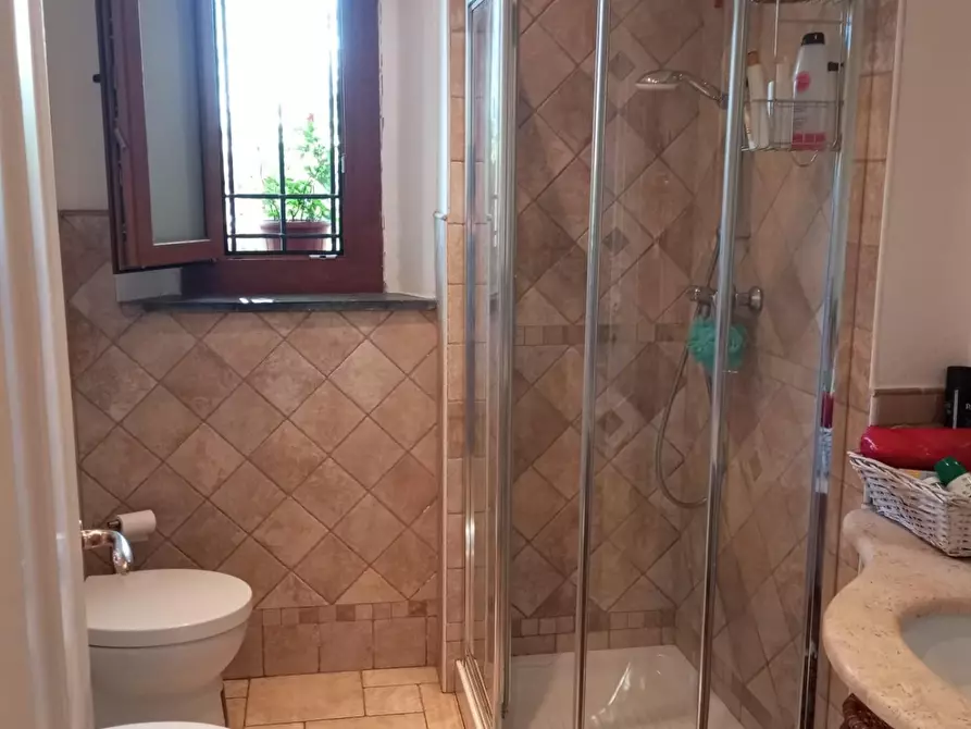 Immagine 19 di Casa semindipendente in vendita  a Montignoso