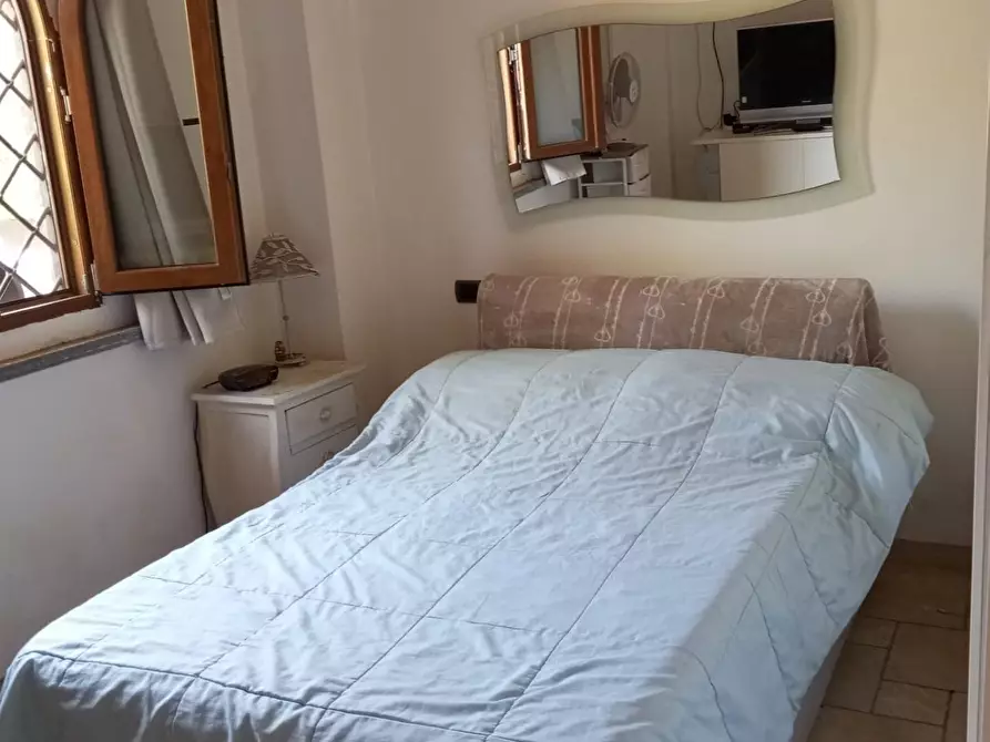 Immagine 15 di Casa semindipendente in vendita  a Montignoso