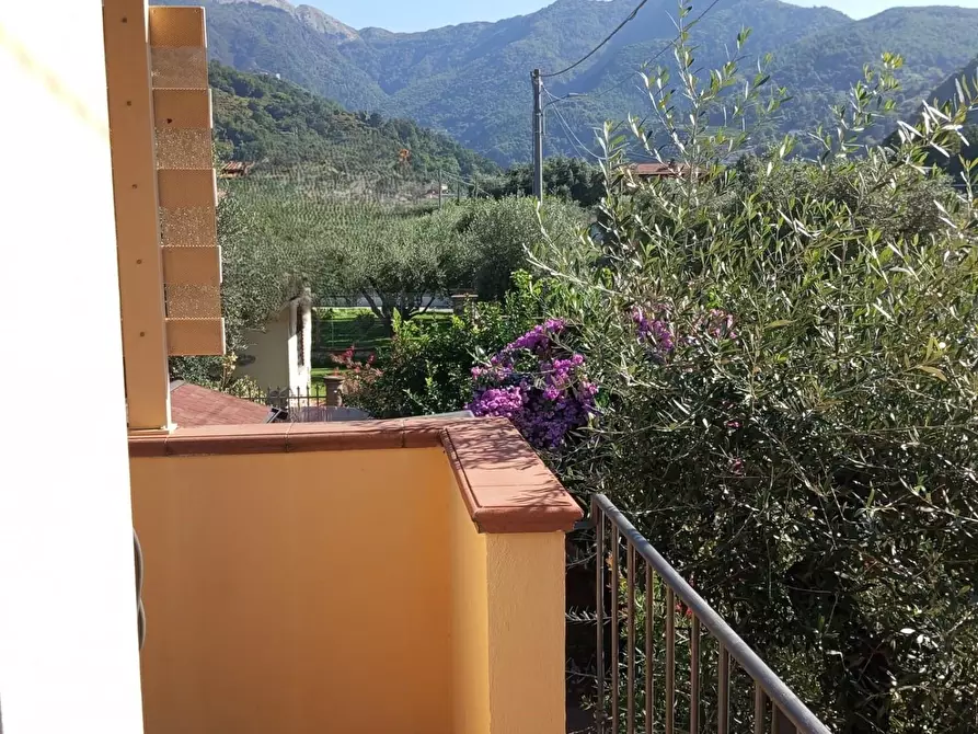 Immagine 30 di Casa semindipendente in vendita  a Montignoso