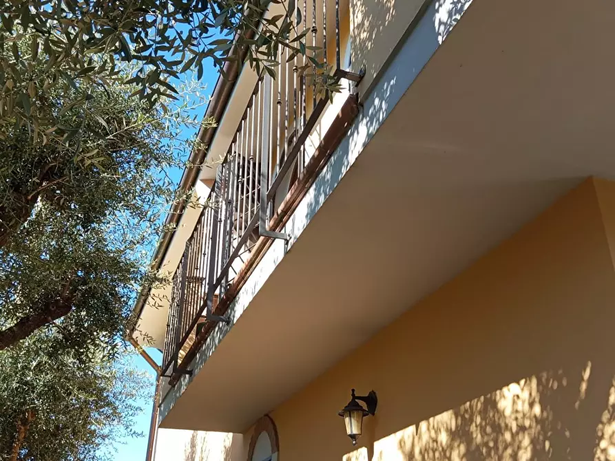 Immagine 38 di Casa semindipendente in vendita  a Montignoso