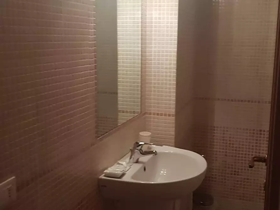 Immagine 12 di Appartamento in vendita  a Castelnuovo Berardenga