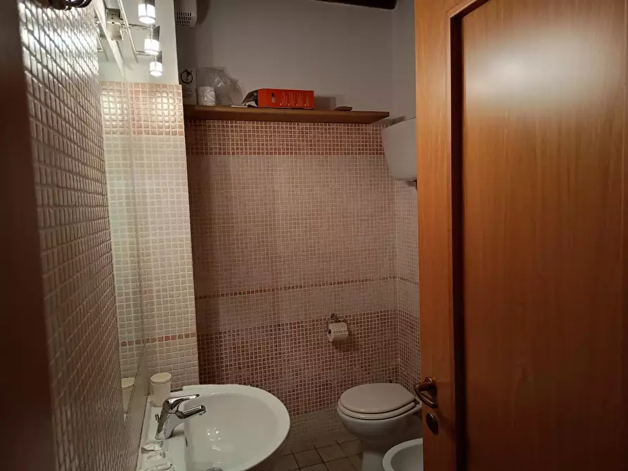 Immagine 10 di Appartamento in vendita  a Castelnuovo Berardenga