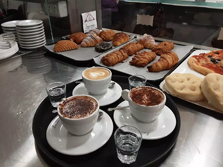 Immagine 15 di Bar / Ristorante in vendita  a Pisa