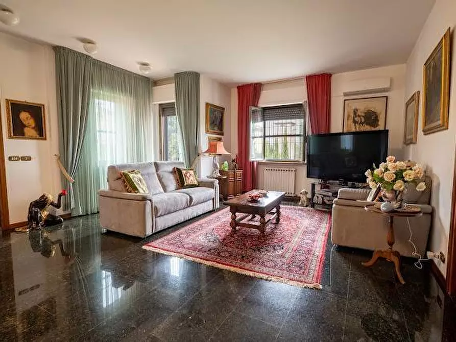 Immagine 1 di Villetta a schiera in vendita  a Altopascio