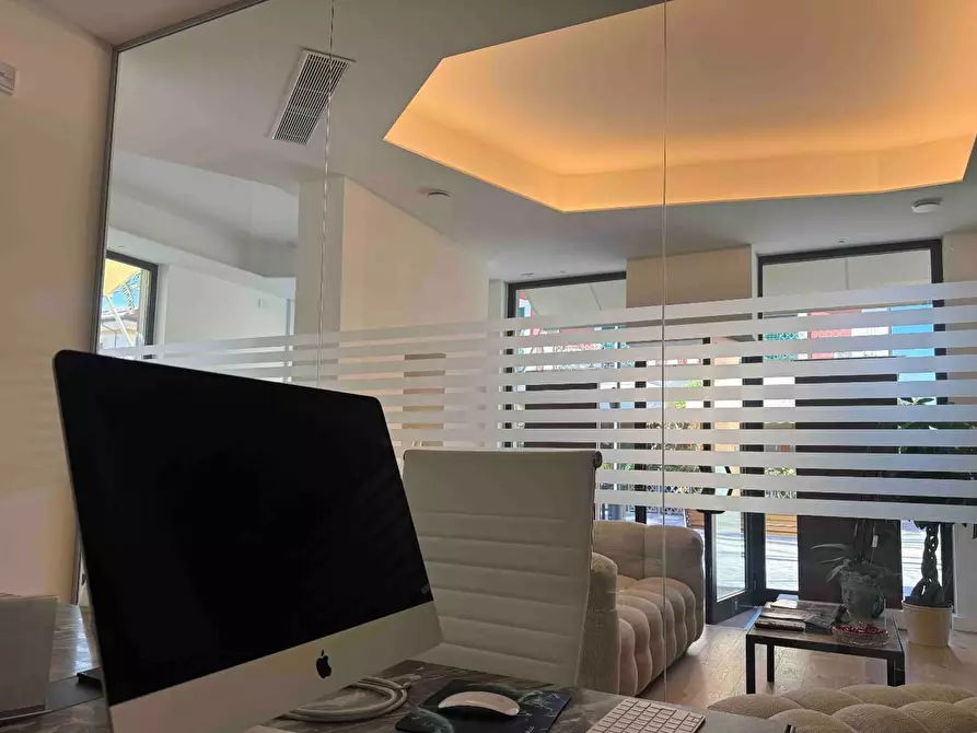 Immagine 23 di Appartamento in vendita  a Camaiore