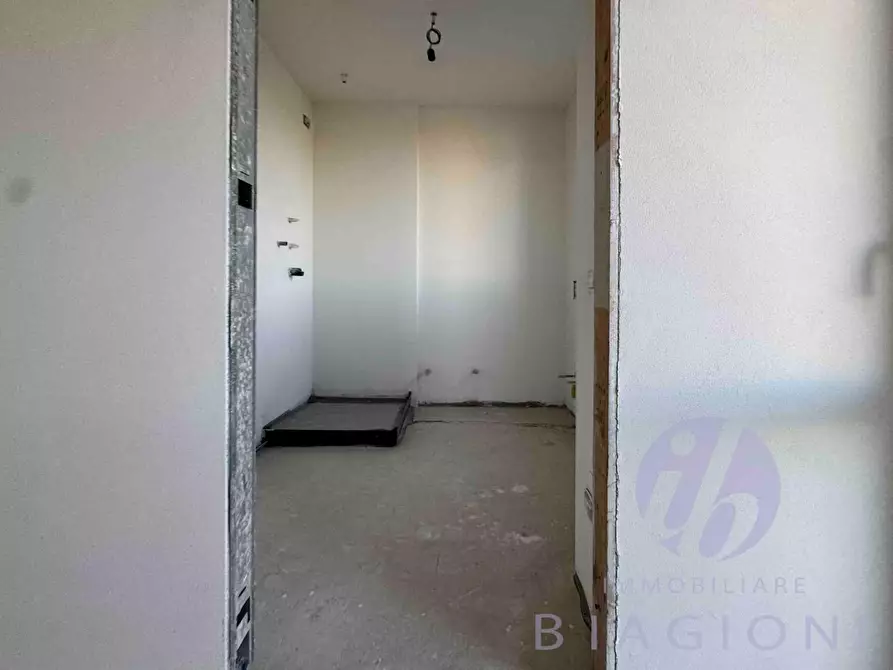 Immagine 22 di Appartamento in vendita  a Camaiore