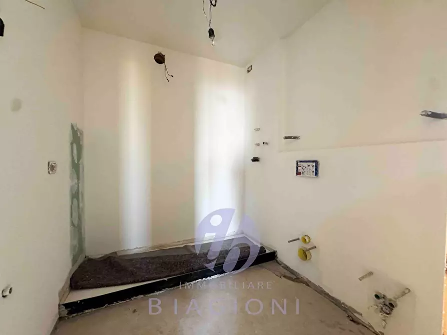 Immagine 21 di Appartamento in vendita  a Camaiore