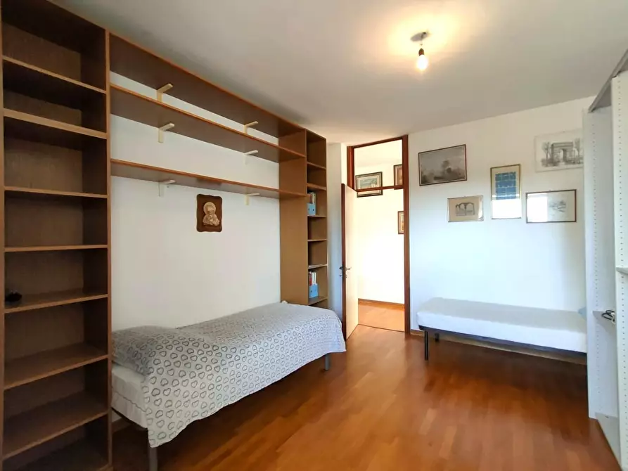 Immagine 13 di Appartamento in vendita  a Massa