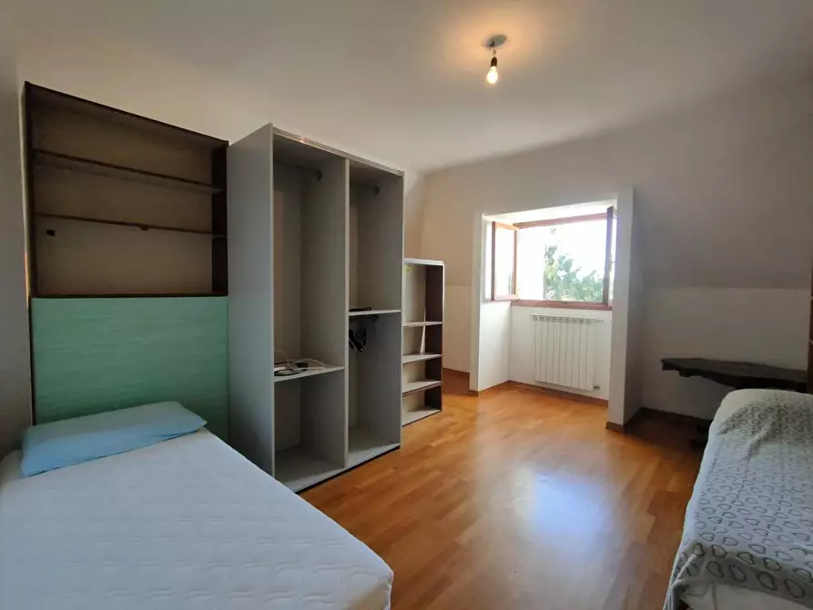 Immagine 7 di Appartamento in vendita  a Massa