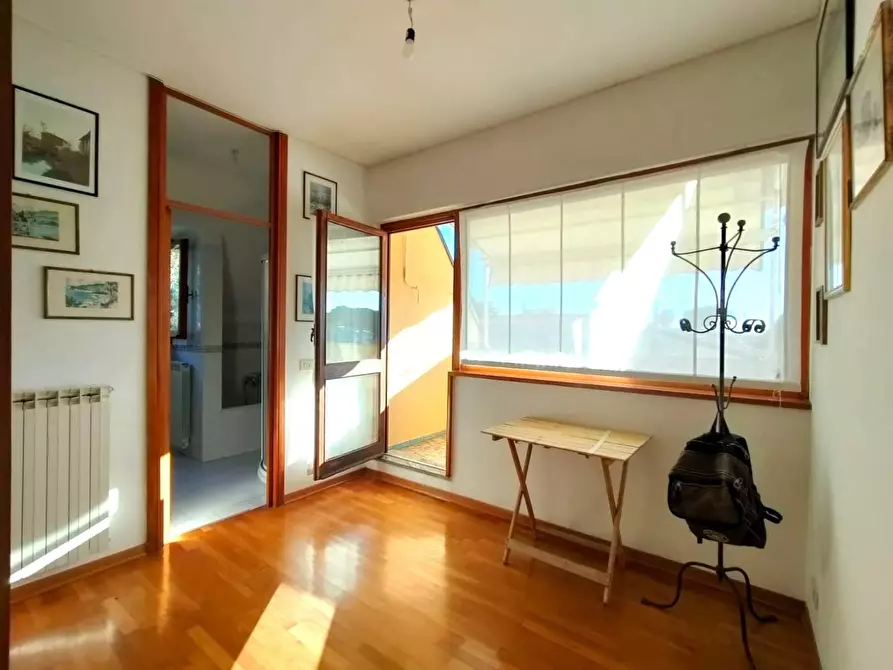 Immagine 6 di Appartamento in vendita  a Massa