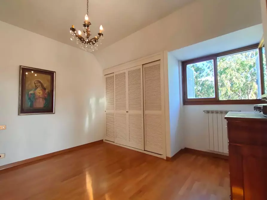 Immagine 8 di Appartamento in vendita  a Massa