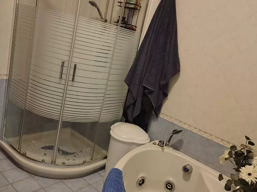 Immagine 7 di Villa in vendita  a Montignoso